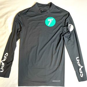 Men’s Seven Zero Compression Jersey Size XL